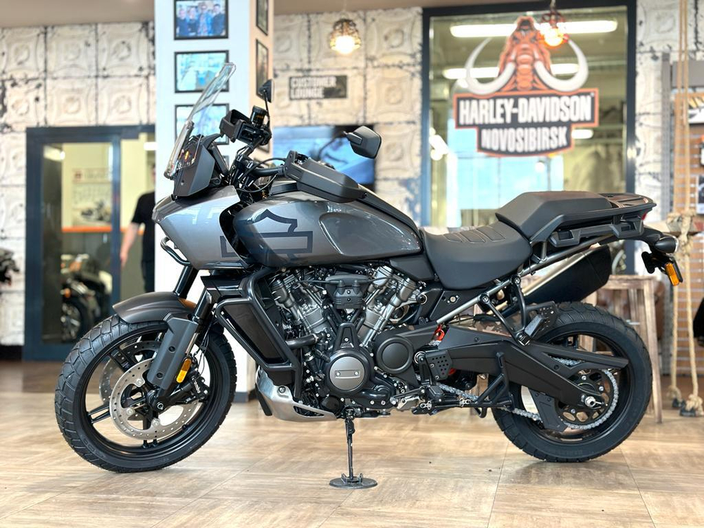 Harley-Davidson Pan America 1250 Special Gauntlet Gray Metallic