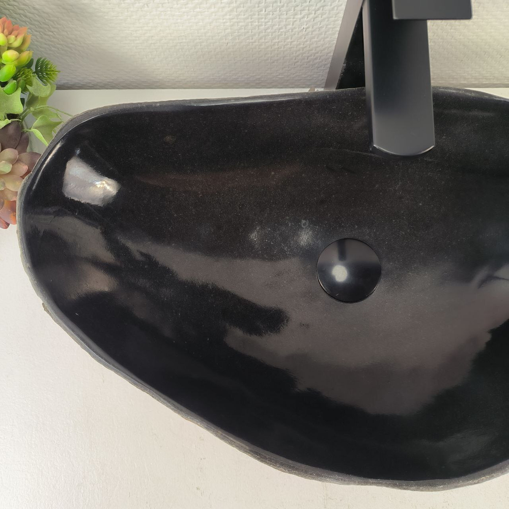 Раковина из речного камня RS-65454 62*33*15 0863