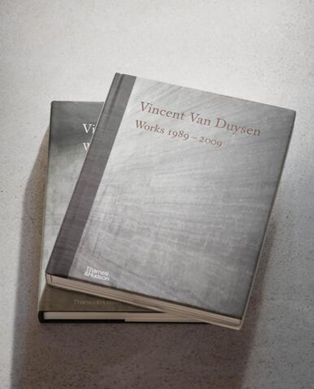 Vincent Van Duysen: Works 1989-2009. Альбом проектов архитектора (на английском языке)