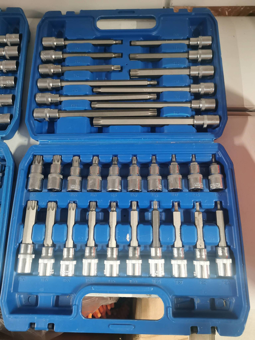 Набор бит звездочек Torx 32шт под квадрат 1/2 в кейсе