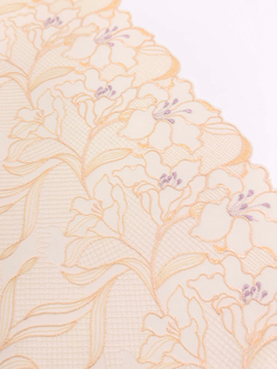 Вышивка на сетке песочно-бежевая с яркой лавандой и глиттером неэластичная ширина 33 см