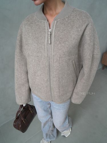 Шерстяной бомбер цвета капучино на молнии