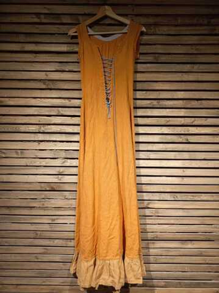 Платье оранжевое киртл лён Европа (б/у) р 40-44