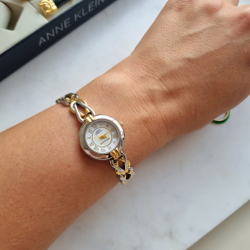Часы Anne Klein со сменными безелями и ремнями
