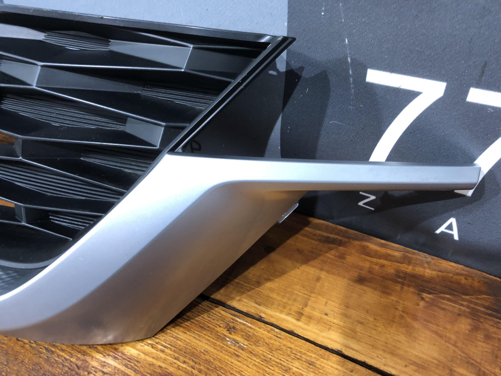 Решетка радиатора Kia Seltos 19-22 Б/У Оригинал 86350Q5010