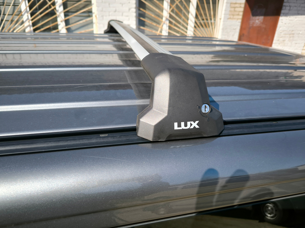 Багажник Lux City 130 см. на Volkswagen Multivan 2003-2022 г.в.