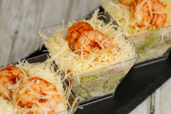 Цезарь с креветками в пагоде 64гр.