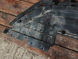 Пыльник переднего бампера Geely Tugella 19-нв Б/У Оригинал 6010111700