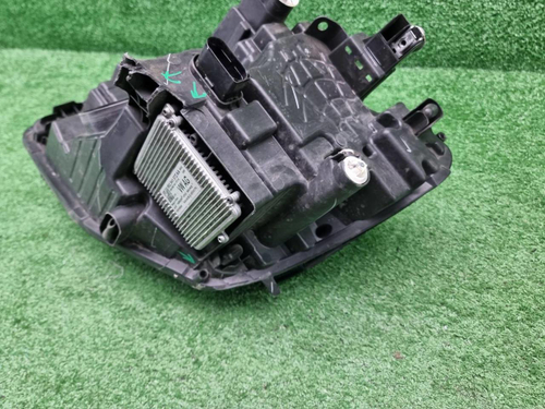 Фара правая VW Teramont (2021-н.в.) LED