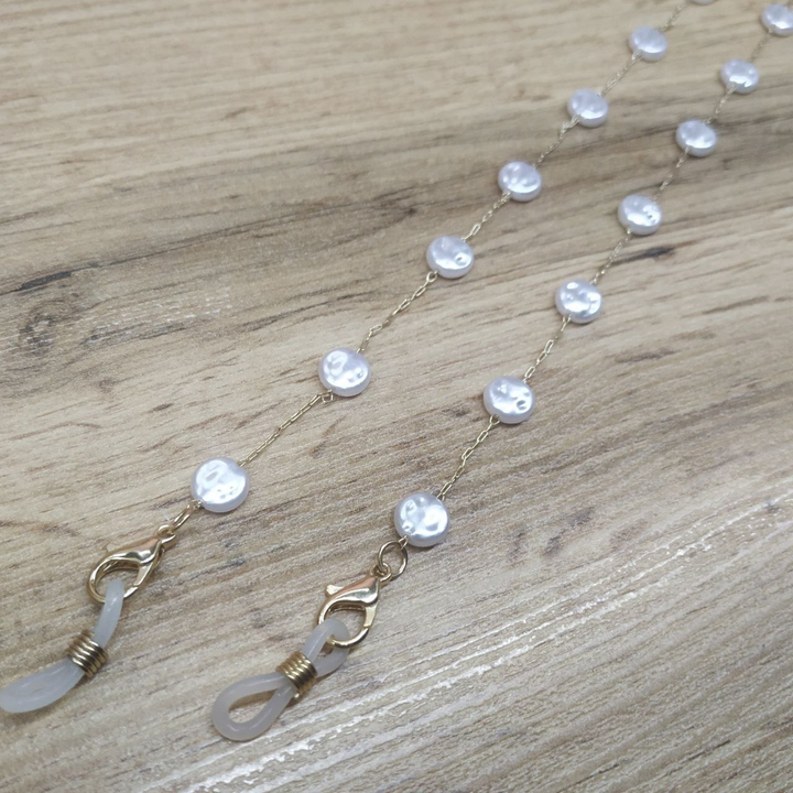 Цепочка для очков Бусинки жемчужинки плоские через цепочку металл золотистый
