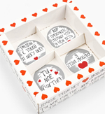 Коробка для 4 конфет с окном, со скретч-слоем 10,5*10,5*3,5 см