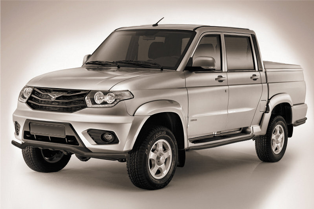 Защита переднего бампера UAZ Pickup (2014-2023) d57 волна серебристая