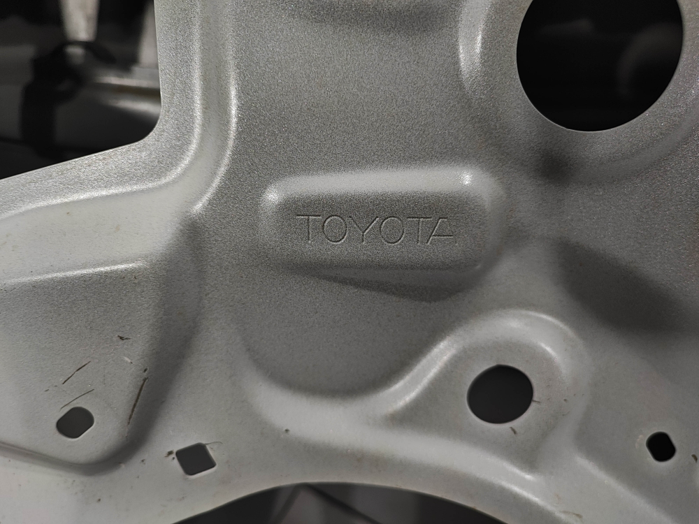 Дверь передняя правая Toyota Camry (XV70) 17-нв Б/У Оригинал 6700106290