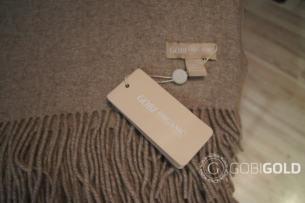 Плед из 100% кашемира 145x200 см. (GOBI )  - темно-бежевый