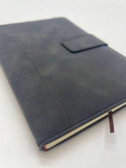 Блокнот с магнитной застежкой A5 96 листов графит (462-1-xD07)