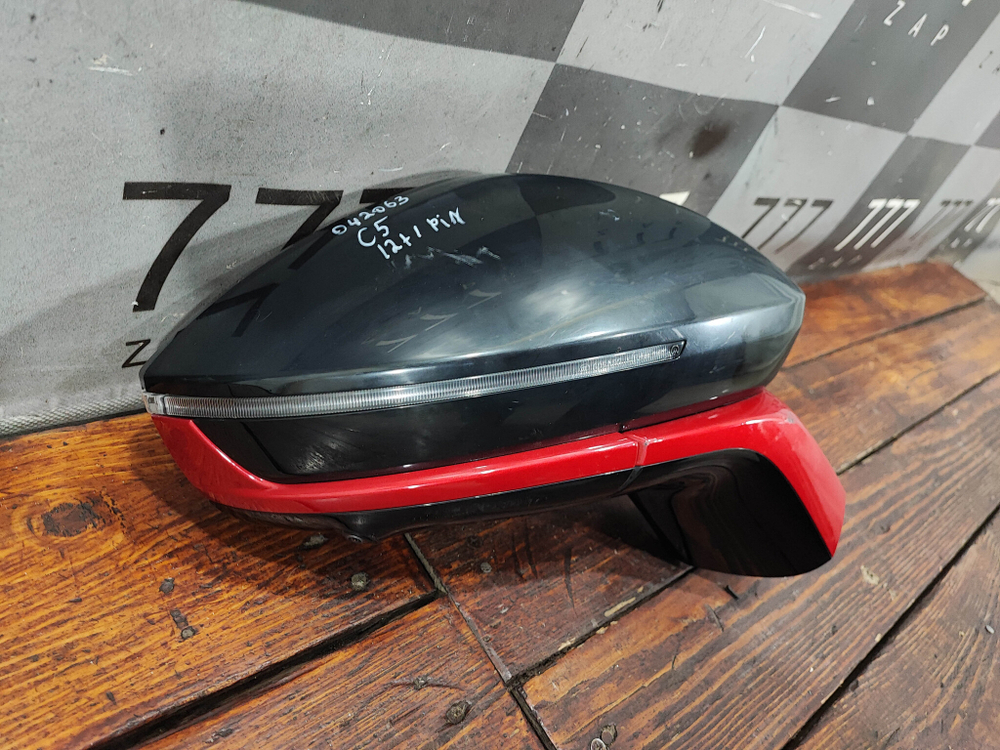 Зеркало правое 12 + 1 Pin Omoda C5 22-нв Б/У Оригинал 601000431AABCE