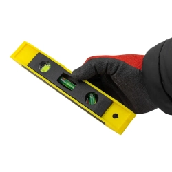 Уровень строительный , магнитный 225 мм WMC TOOLS WMC-CL225L3