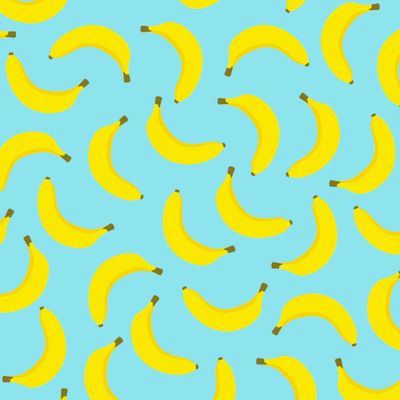 Жёлтые бананы на голубом