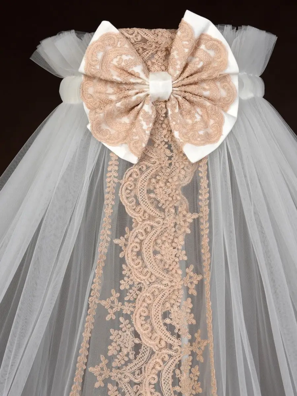 Балдахин с кружевом "Версаль"