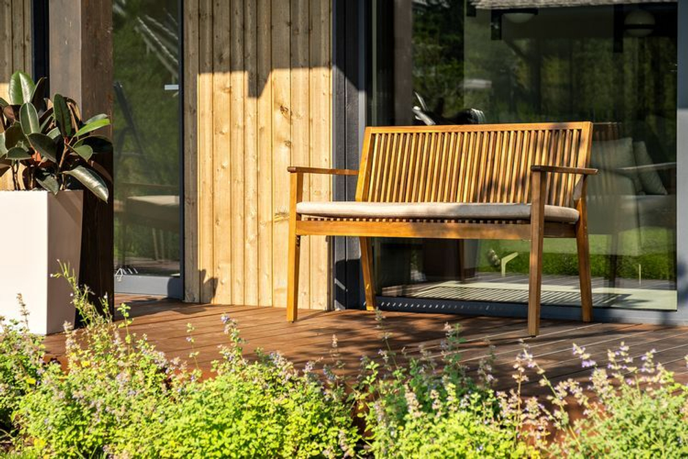 Скамья из акации MONA 2-х местная  Joygarden