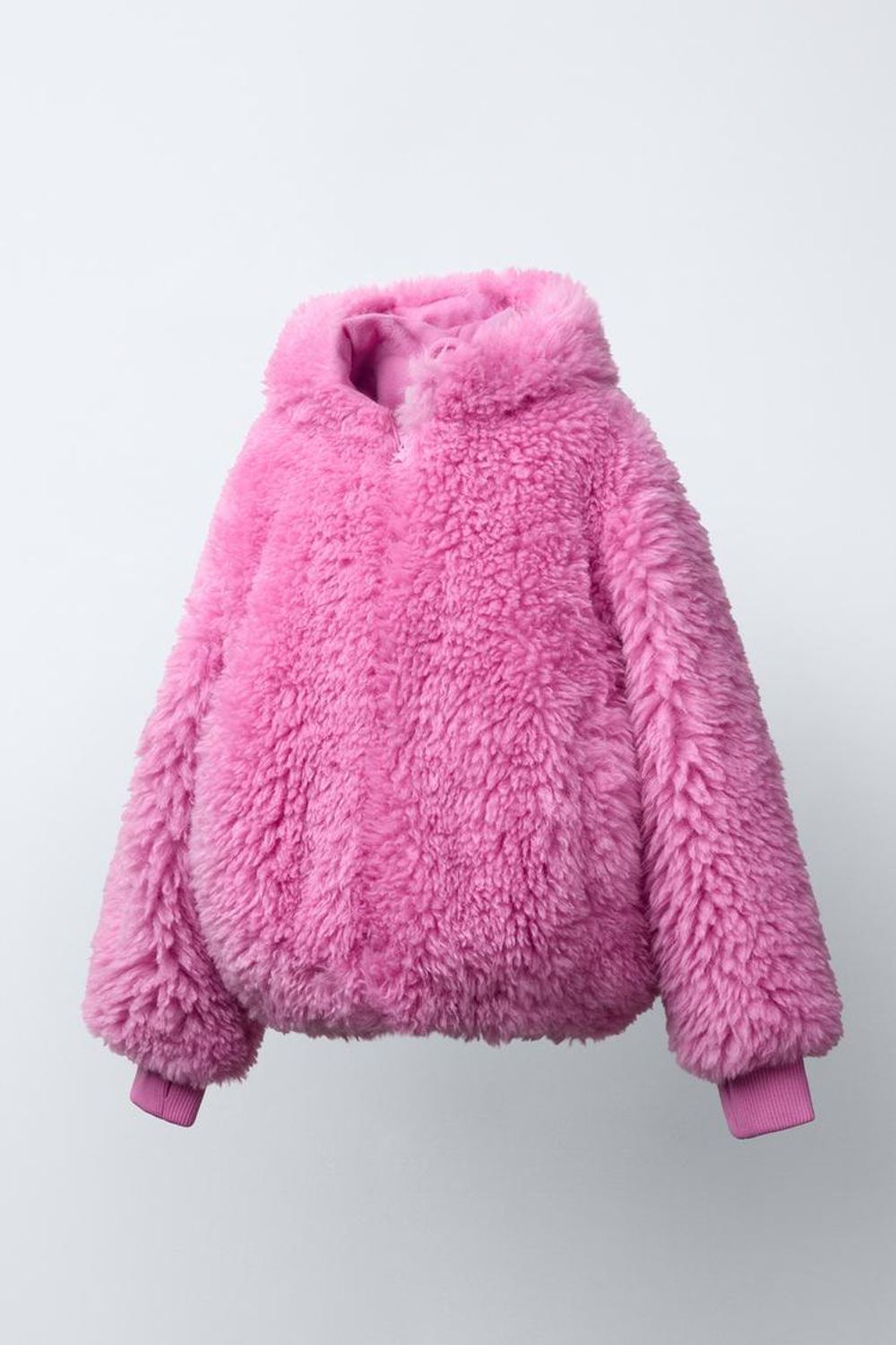 ZARA КУРТКА ИЗ ИСКУССТВЕННОГО МЕХА С КАПЮШОНОМ, РОЗОВЫЙ