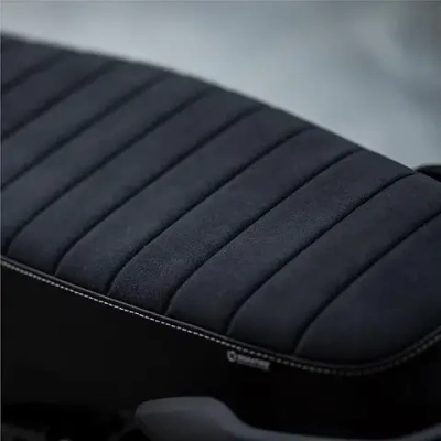 Сиденье Royal Enfield, черное Signature Bench Seat – HNTR 350, KXA00139