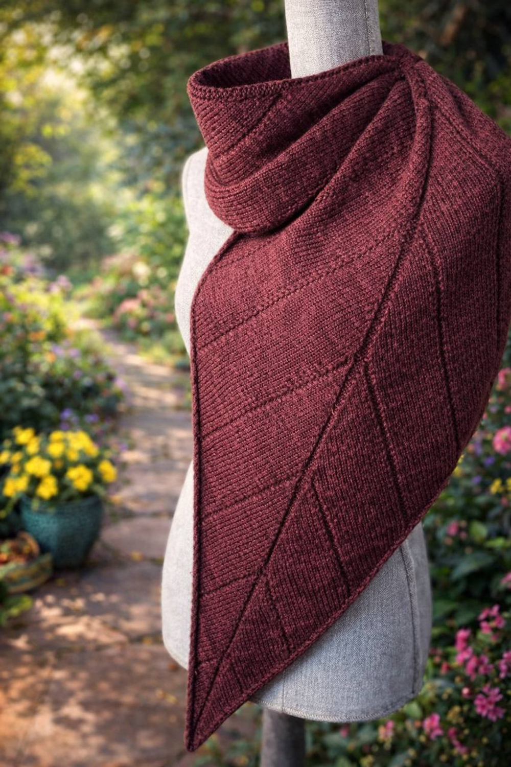 Описание по вязанию шали спицами "Ficus"