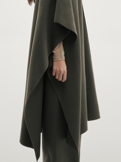 Massimo Dutti Длинная вязаная накидка с регулируемым капюшоном, серовато-зеленый