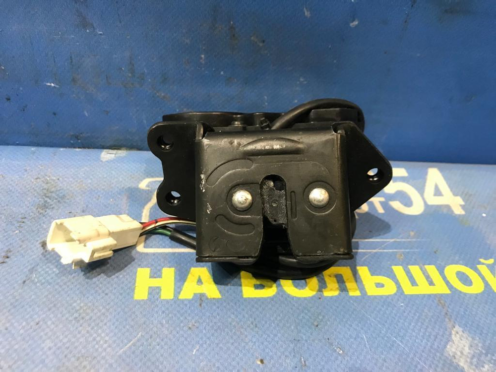 Замок багажника TOYOTA CALDINA 2005-2007
