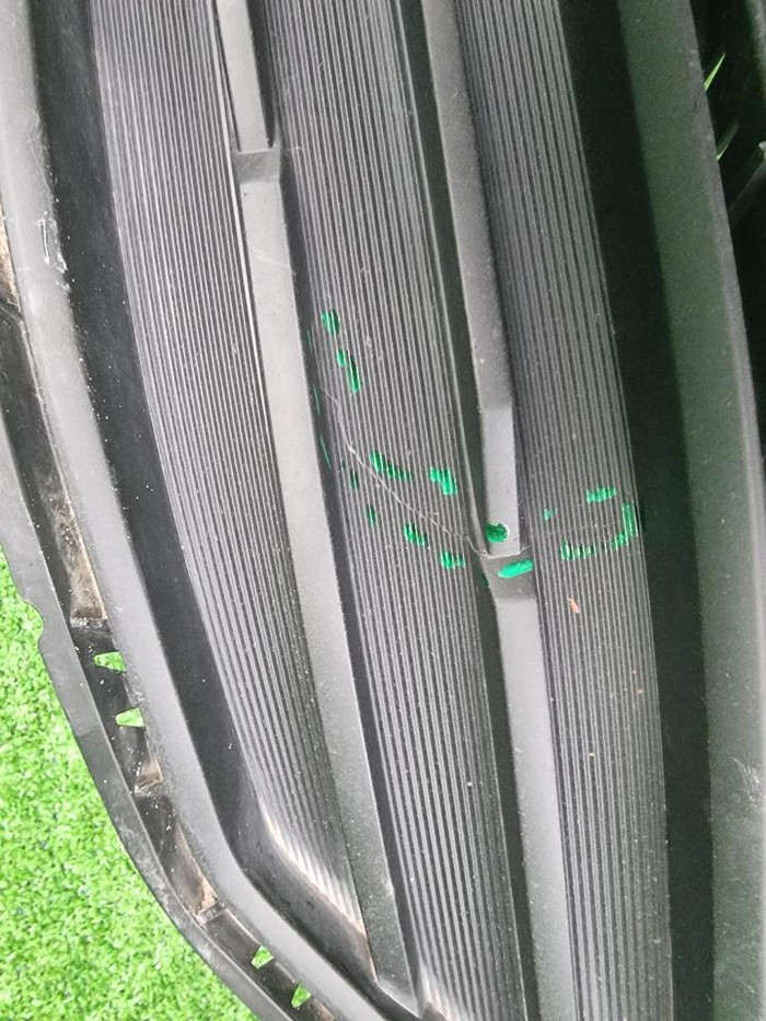 Решетка переднего бампера Faw Bestune T55 (21-нв)