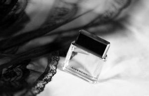 Givenchy Dahlia Noir Eau De Parfum