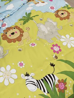 Простынь на резинке поплин Сказка "Мадагаскар" 90x200 см