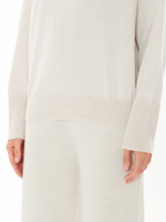 Женский костюм двойка из шерсти светлый