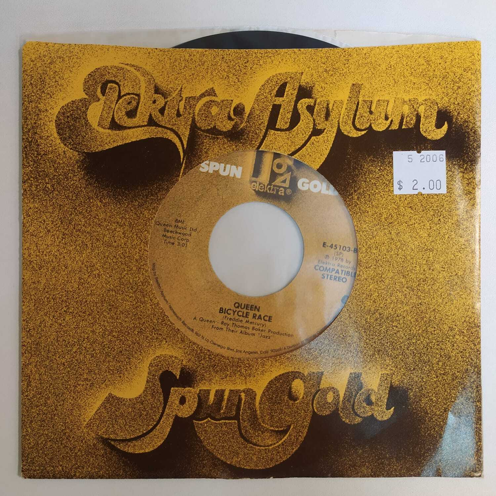 Queen - Crazy Little Thing Called Love / Bicycle Race (США 1983г.) 7", Single