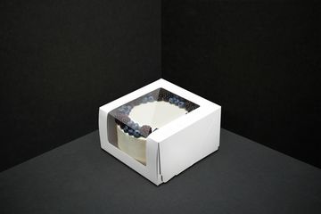 Короб с окном 18 х 18 х 10 см для тортов до 1,5 кг