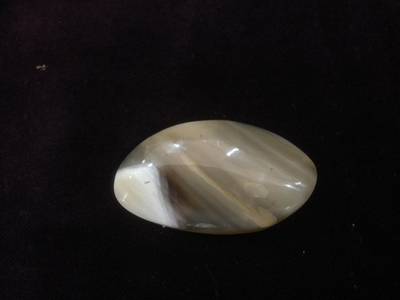 Брошь простая, из кости