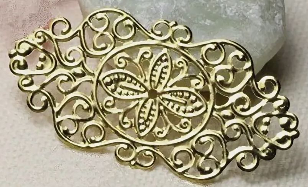 Ажурная штампованная накладка цвета золота.,4шт, 45х24мм
