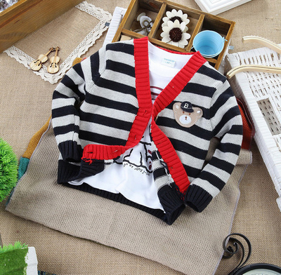 Кардиган детский в полоску с аппликацией медведя