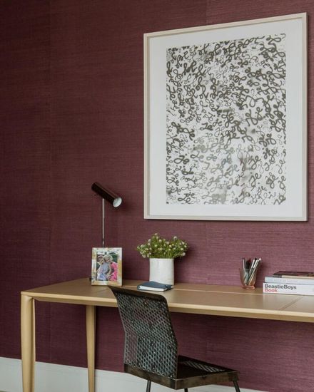 Золотая настольная лампа “Ллойд”