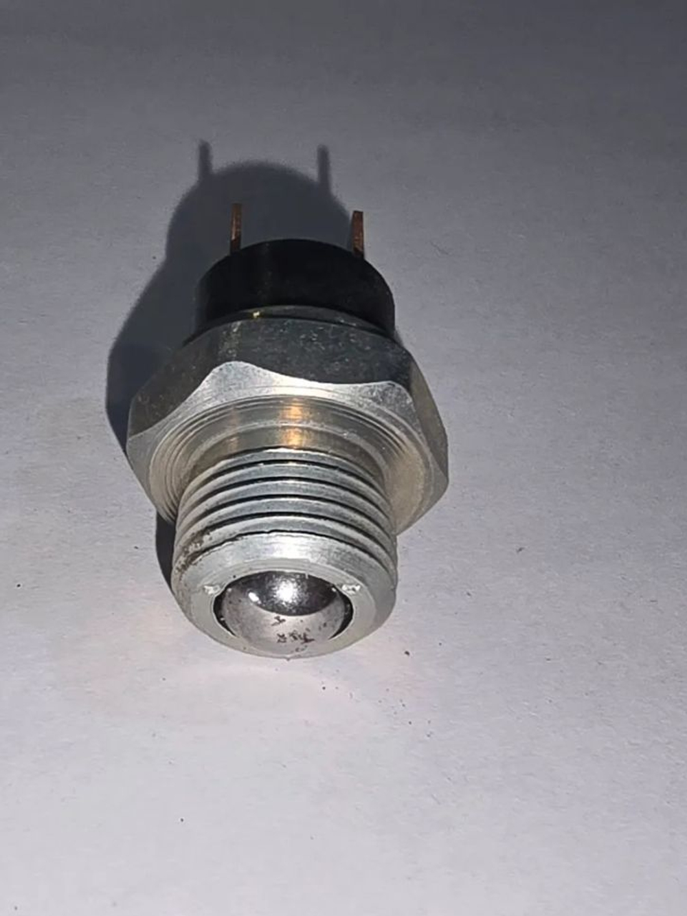 Выключатель света заднего хода малый (1302.3768-01) (ЭМИ)