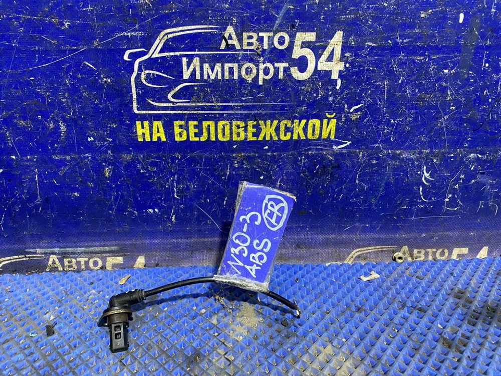 Датчик ABS передний правый NISSAN R'NESSA 2000