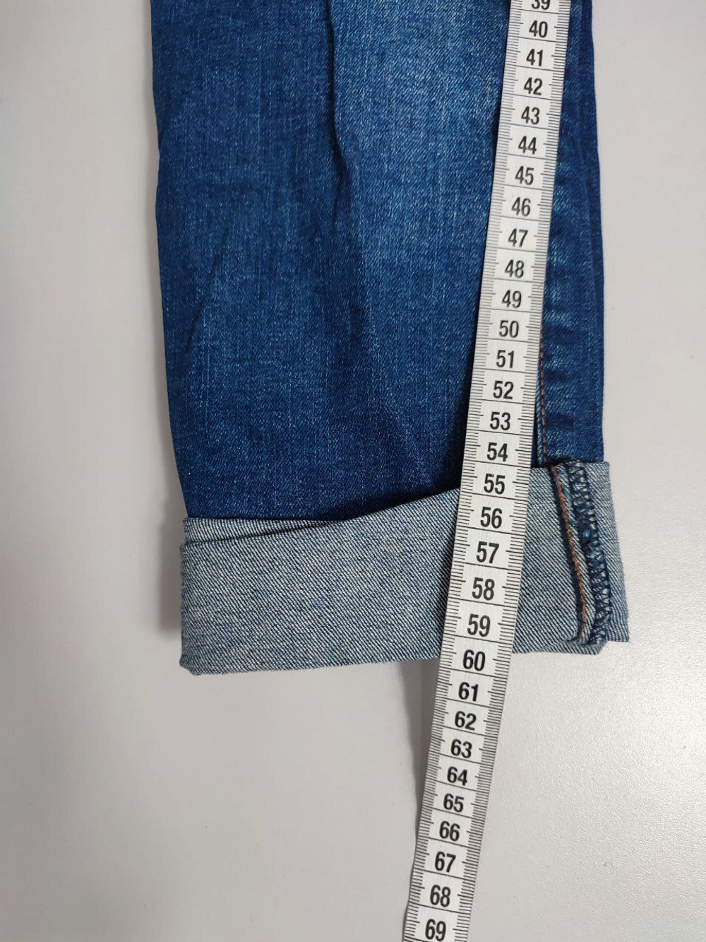 Джинсы Zara с подворотами 40 размер