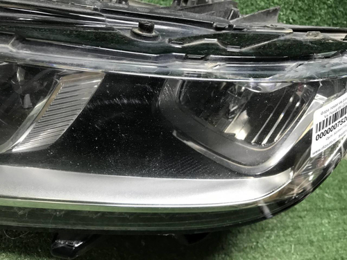 Битая Фара левая VW Passat B8 (2014-2020) LED
