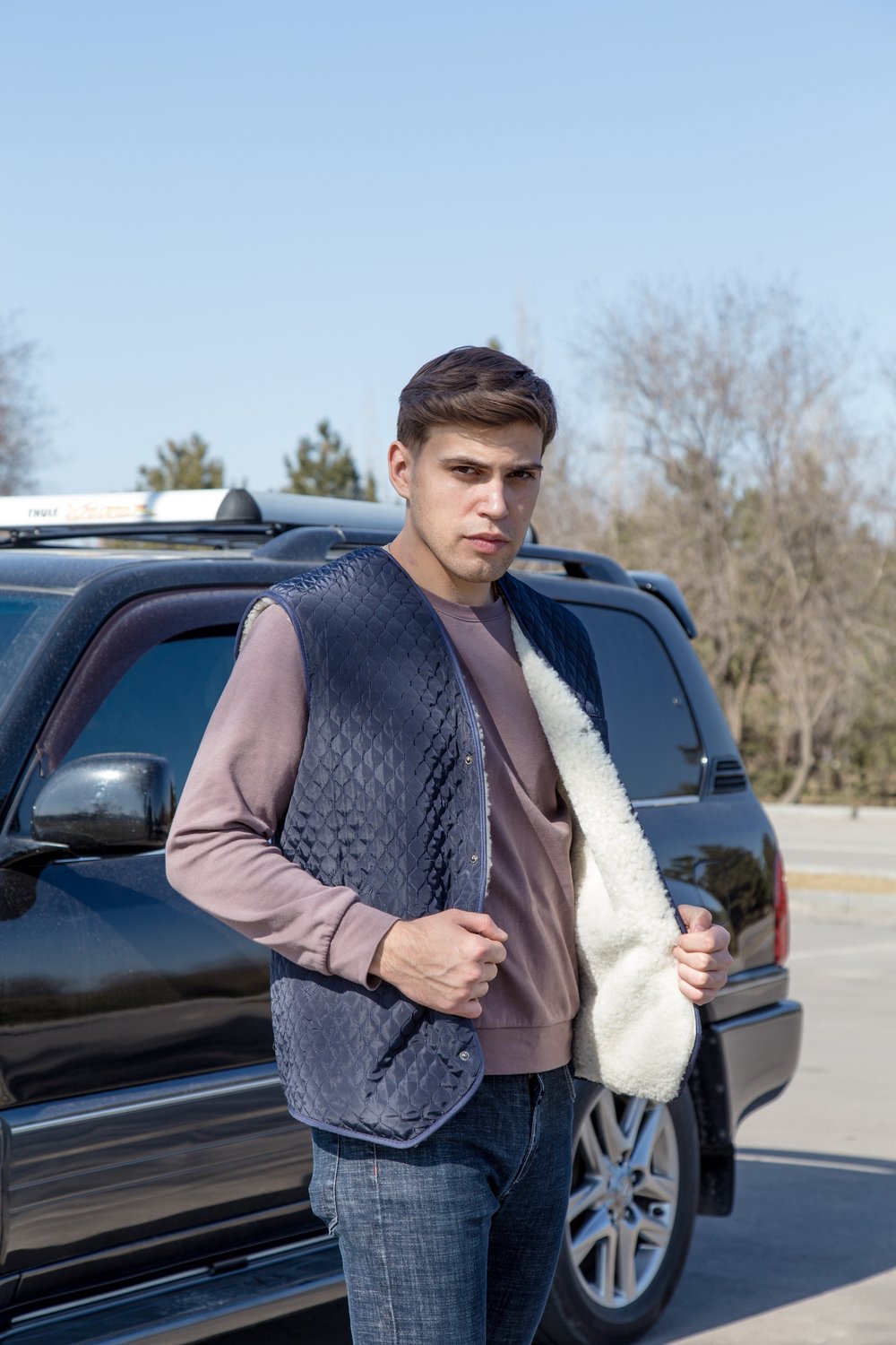 Утепленный мужской жилет из овчины