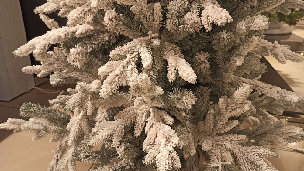 Ель заснеженная премиум «РОССО» (Литая+пвх) от 1.2 до 2.4 м