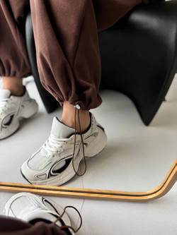 Костюм жен. 900 кор.