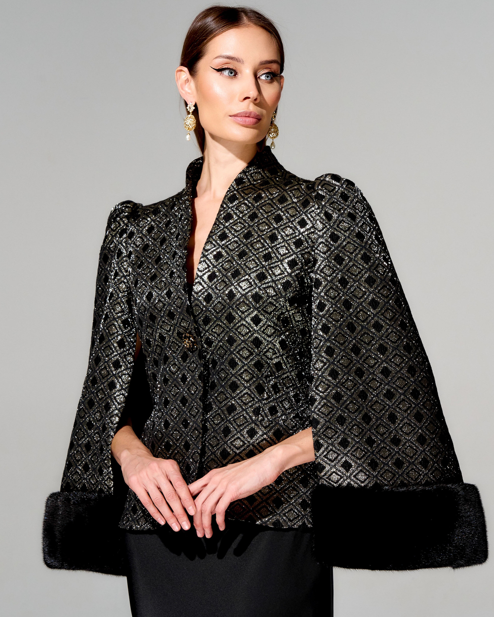 Жакет "София" с меховой отделкой