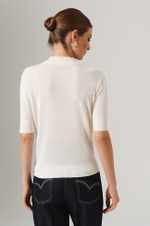 23142 Джемпер женский (молочный)