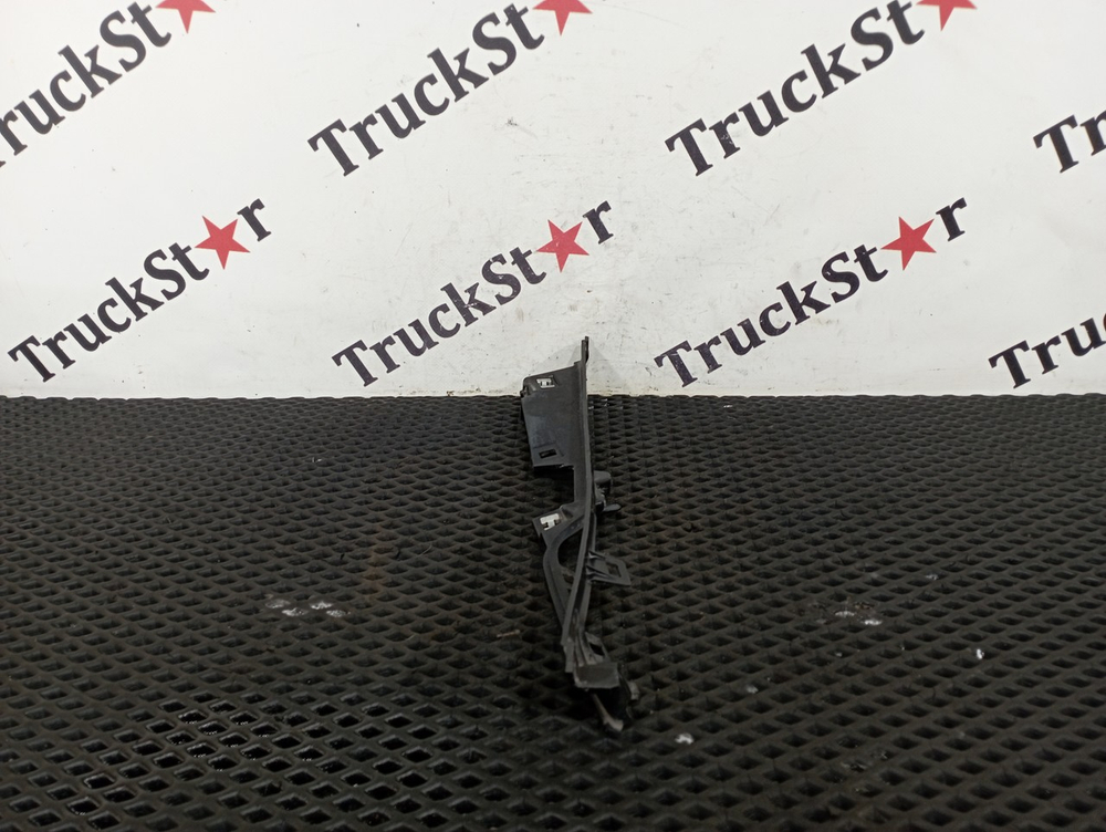 Накладка салона боковая левая