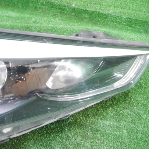 Фара правая Hyundai Tucson 3 (2015-2018) LED